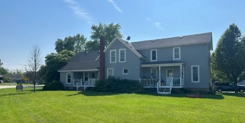 210 Oak St, Maple Park, IL, 60151-5068 | Card Image