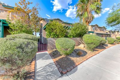 0 - 5639 Ritter Lane, Townhouse with 2 bedrooms, 1 bathrooms and null parking in Las Vegas NV | Image 2