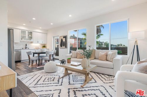 unit-338-6020 Seabluff Dr, Playa Vista, CA, 90094-2263 | Card Image