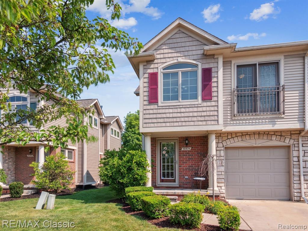 Beechwood Ct, Plymouth, MI 48170