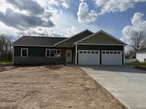 4173 Evergreen Rd, Adrian, MI, 49221-8491 | Card Image