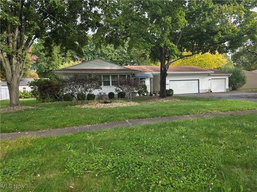 1721 Difford Dr, Niles, OH, 44446-2833 | Card Image