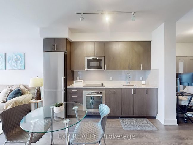 712 - 2550 Simcoe St N, Condo with 2 bedrooms, 1 bathrooms and 1 parking in Oshawa ON | Image 9