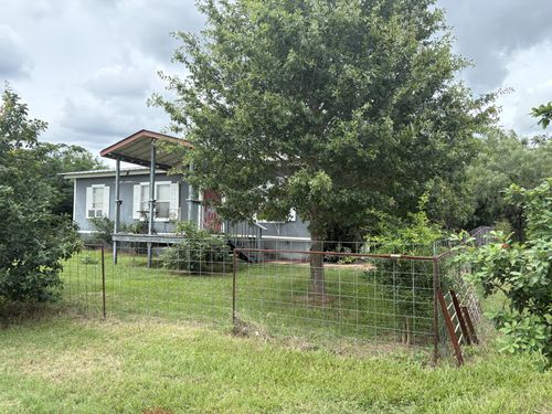 2990 S Highway 304, Rosanky, TX, 78953-5108 | Card Image