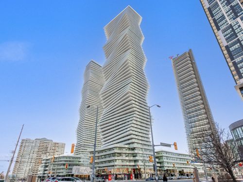 1612-3900 Confederation Pky, Mississauga, ON, L5B0M3 | Card Image