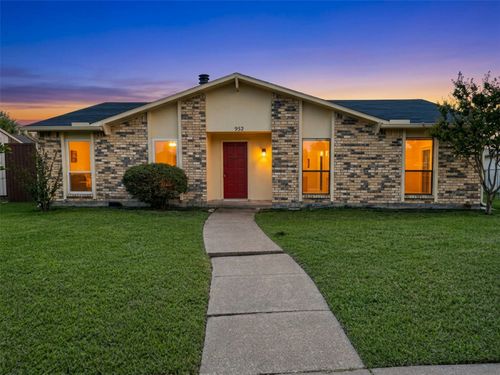 952 Lockhart Dr, Plano, TX, 75023-4400 | Card Image