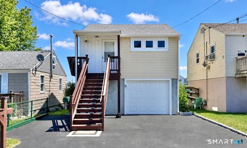 51 Cooper Ave, Milford, CT, 06460-6209 | Card Image