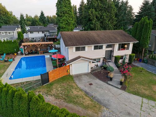 11718 208 St, Maple Ridge, BC, V2X7S3 | Card Image