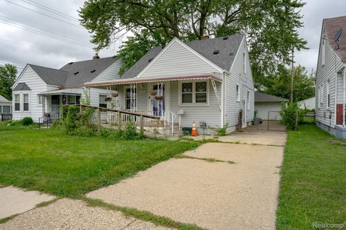 23011 Normandy Ave, Eastpointe, MI, 48021-1855 | Card Image