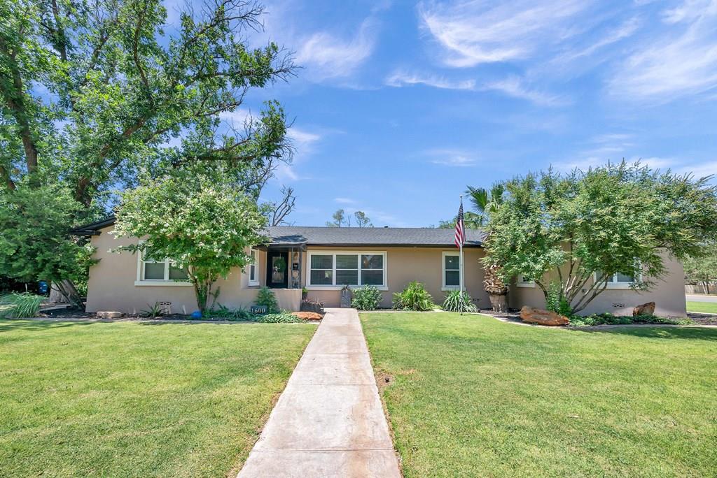 Kansas Ave, Midland, TX 79701