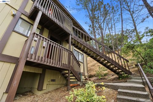 18-2101 Vanderslice Ct, Walnut Creek, CA, 94596-5945 | Card Image
