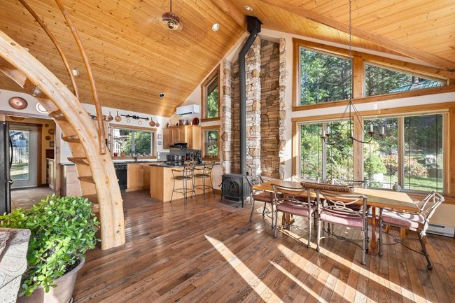 428 Bradbury Road, House other with 3 bedrooms, 1 bathrooms and 4 parking in Gambier Island BC | Image 2
