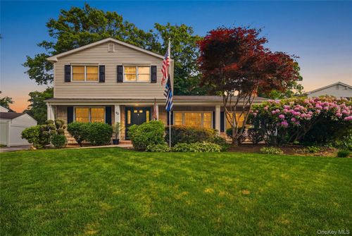 70 Birch St, Lake Grove, NY, 11755-2743 | Card Image