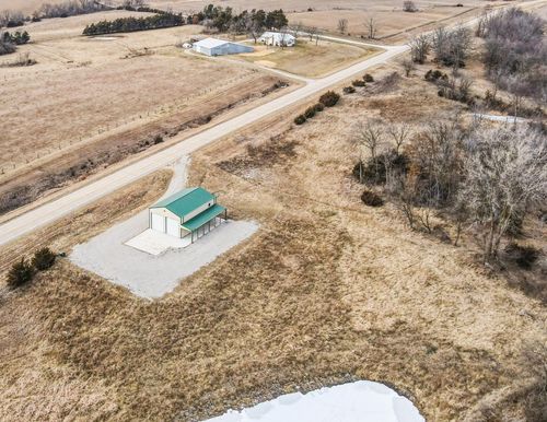 1066 Highway S56, Russell, IA, 50238-7700 | Card Image