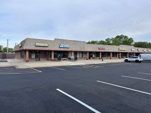 ste-c-300 N Milwaukee Ave, Lake Villa, IL, 60046-8563 | Card Image