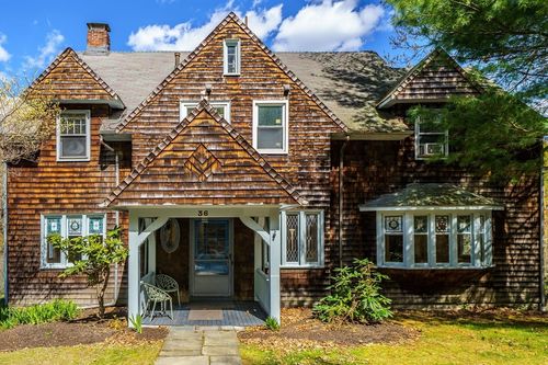 36 Dexter Rd, Newton, MA, 02460-2318 | Card Image