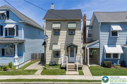21 Henderson Street, Phillipsburg, NJ, 08865 | Card Image