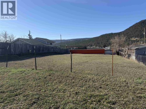 2003 2nd Avenue, Williams Lake, BC, V2G1Y1 | Card Image