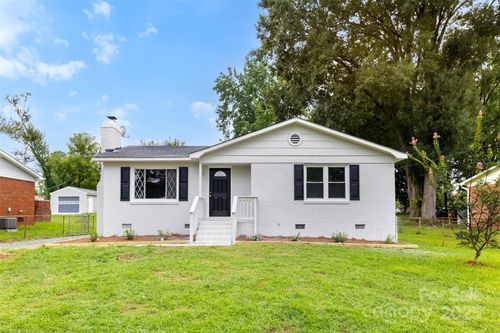 4700 Pineleaf Dr, Charlotte, NC, 28269-4743 | Card Image