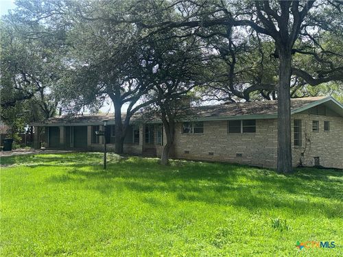 104 Chula Vista St, San Marcos, TX, 78666-4705 | Card Image
