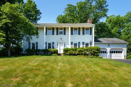 12 Brookside Dr, SKILLMAN, NJ, 08558-2103 | Card Image