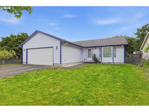 1077 S 10th St, Lebanon, OR, 97355-1284 | Card Image