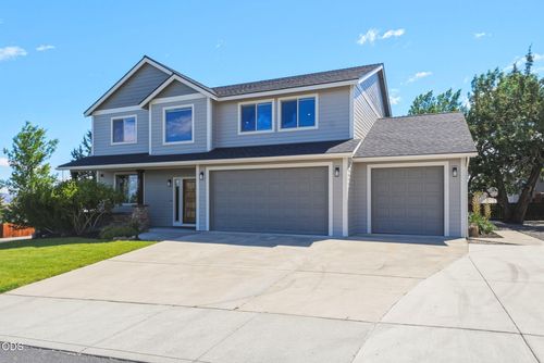 2484 Sw 39th St, Redmond, OR, 97756-0247 | Card Image
