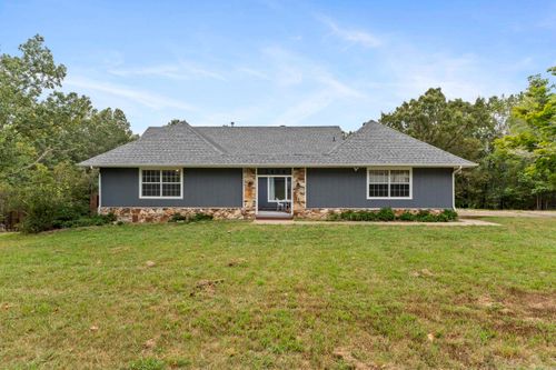 2404 Russell Ln, Mountain Home, AR, 72653-8153 | Card Image