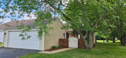 1205 Saratoga Ln, Chesterton, IN, 46304-3026 | Card Image