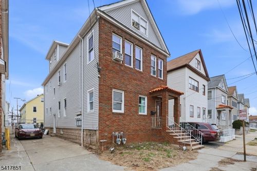 757 Thomas St, Elizabeth, NJ, 07202-2743 | Card Image