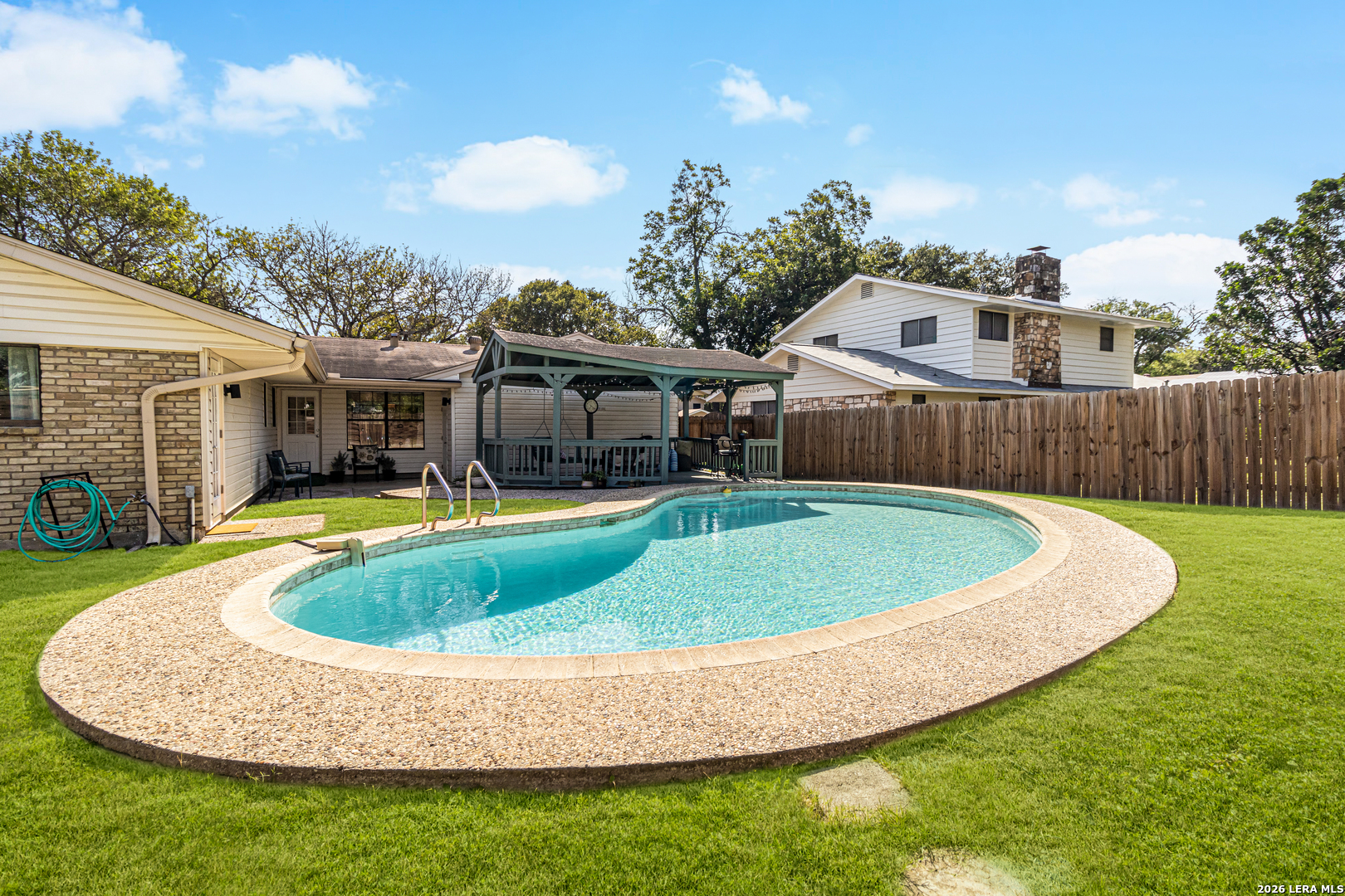 Residential in Universal City 3