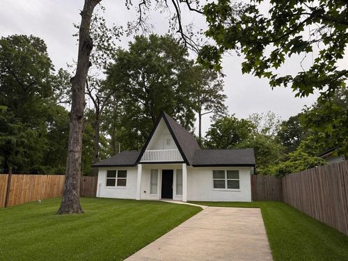 408 Commanche Rd, Montgomery, TX, 77316-7545 | Card Image