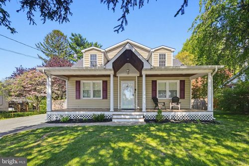 6346 Barnett Ave, SYKESVILLE, MD, 21784-6102 | Card Image