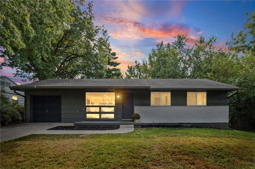 11029 E 53rd Ter, Raytown, MO, 64133-2911 | Card Image