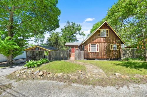 66 Hill Top Road, Huntsville, TX, 77320 | Card Image