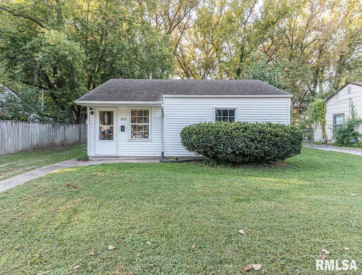 Keota Ave, Davenport, IA 52802