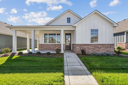 319 W Boxthorn Dr, Andover, KS, 67002-5406 | Card Image