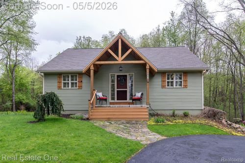 9474 Marshall Rd, South Lyon, MI, 48178-9326 | Card Image