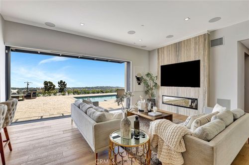 5402 Horizon Dr, Malibu, CA, 90265-3755 | Card Image