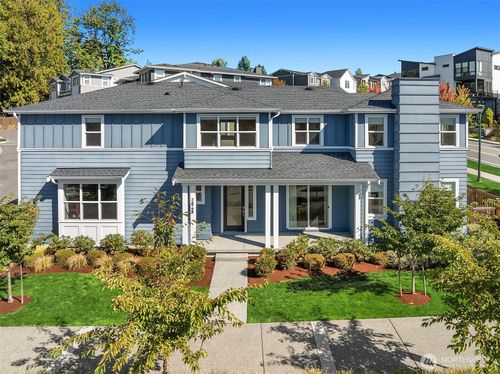 26758 Ne Walden Way, Duvall, WA, 98019-8231 | Card Image