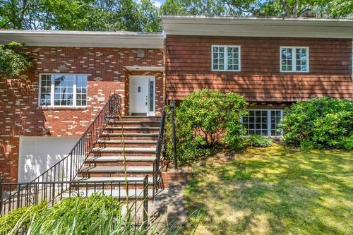 12 Clifford Pl, Harrison, NY, 10528-3407 | Card Image