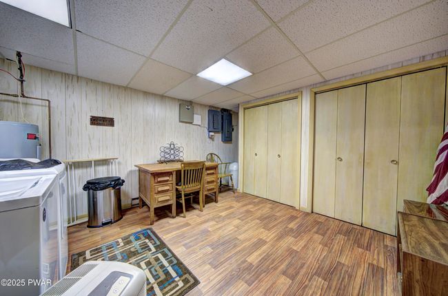 Laundry Room | Image 35