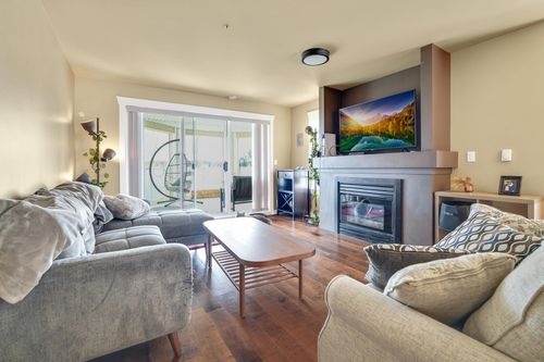 304-20145 55a Ave, Langley, BC, V3A8L6 | Card Image