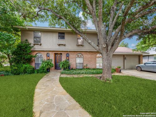 2702 Roundleaf Ct, San Antonio, TX, 78231-1637 | Card Image
