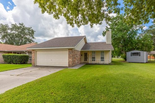 9785 Shepherd Dr, Beaumont, TX, 77707-1032 | Card Image