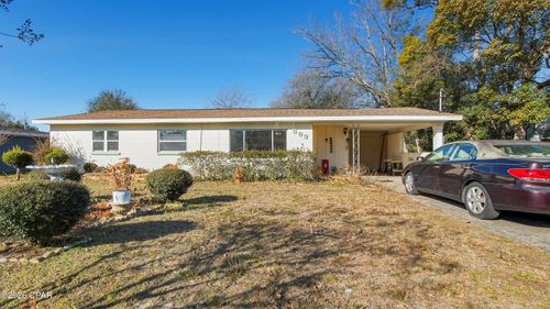 609 Barton Ave, Panama City, FL, 32404-6002 | Card Image