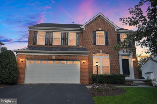 6837 Rathbone Pl, GAINESVILLE, VA, 20155-4467 | Card Image