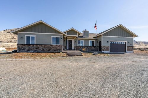 94908 Half Mile Rd, Chilcoot, CA, 96105 | Card Image