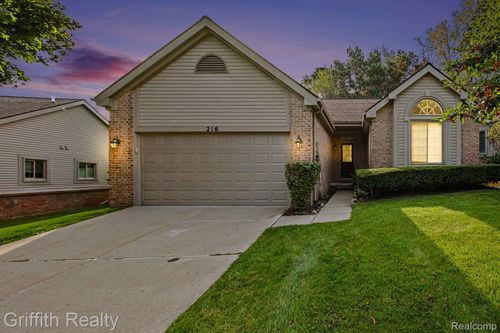 216 Sisu Knoll Dr, Brighton, MI, 48116-2443 | Card Image