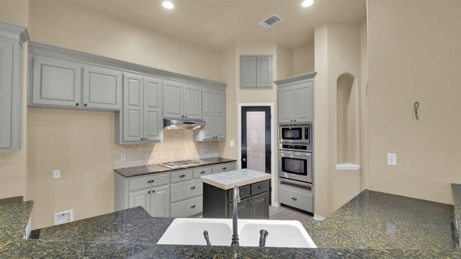 2300 Willow Ln, House other with 3 bedrooms, 2 bathrooms and 4 parking in Taylor TX | Image 15